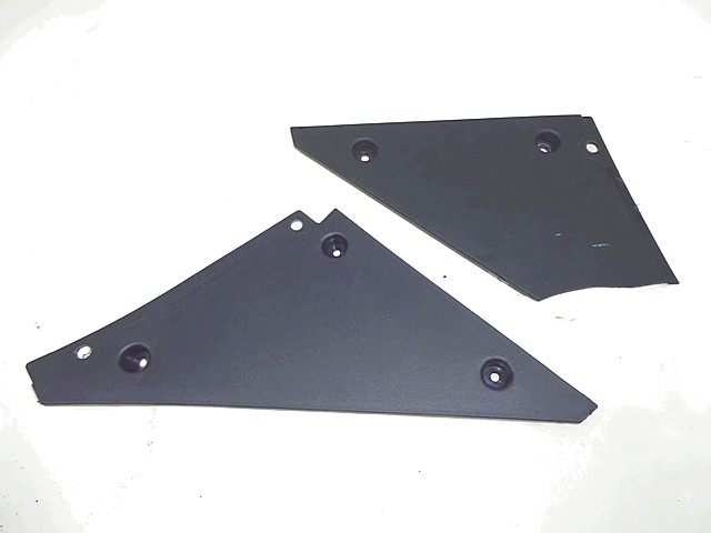 SET COVER LATERALI INTERNE DUCATI 1198 / 1198 S 2009 - 2012 46012481A INTERNAL SIDE COVERS SET