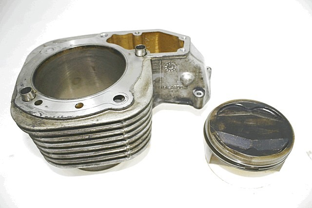 CILINDRO SINISTRA E PISTONE BMW R21 R 1150 GS 1999 - 2002 11117667111 11257652663 LEFT CYLINDER AND PISTON