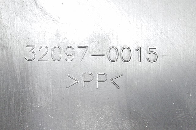 PARAFANGO POSTERIORE KAWASAKI Z 750 2007 - 2015 310090004 REAR FENDER 