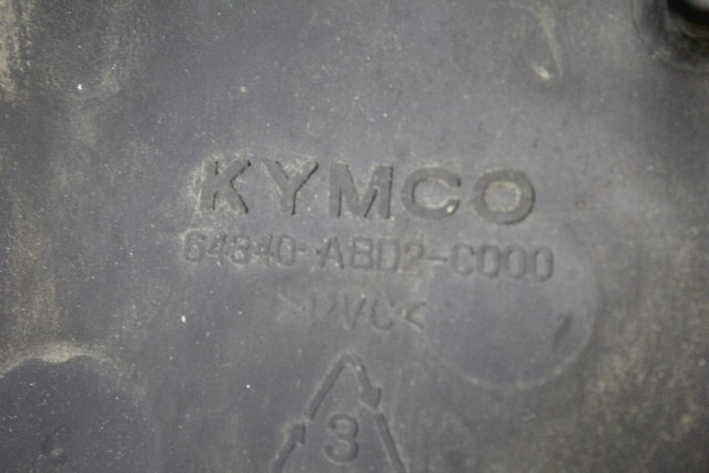 KYMCO X-TOWN 300 64340ABD2C00 64320ABD2C00 TAPPETINI PEDANA CENTRALI 16 - 20 FOOTBOARD REAR MATS