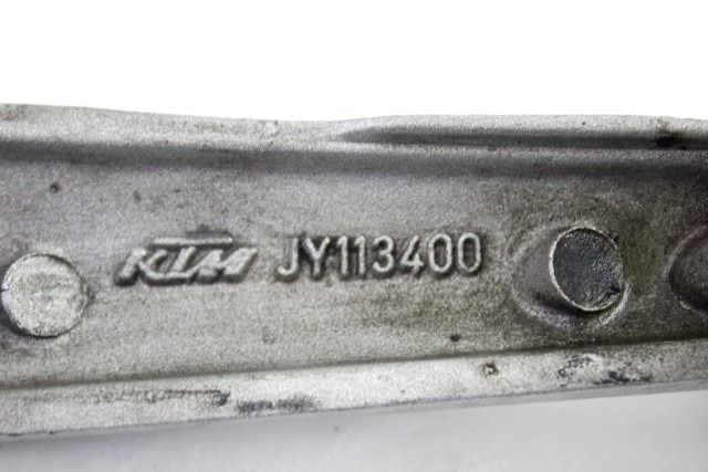 KTM 390 DUKE 90203005000 SUPPORTO MOTORE SINISTRA 12 - 16 LEFT ENGINE BRACKET