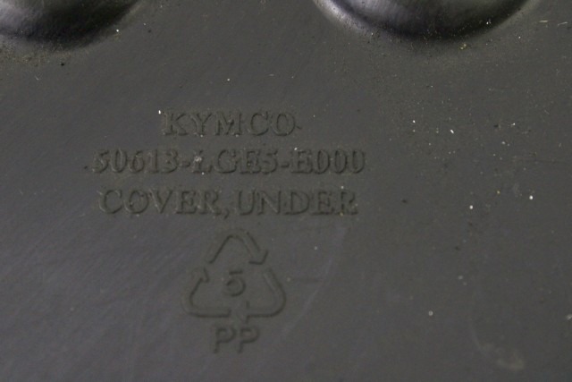 KYMCO PEOPLE 125 GT 50613LGE5E000 COVER INFERIORE SOTTOSCOCCA 10 - 17 LOWER BODY