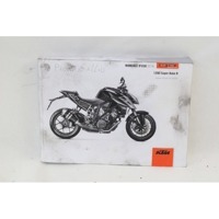 KTM 1290 SUPER DUKE R 3213757IT LIBRETTO USO E MANUTENZIONE 17 - 18 OWNER'S MANUAL