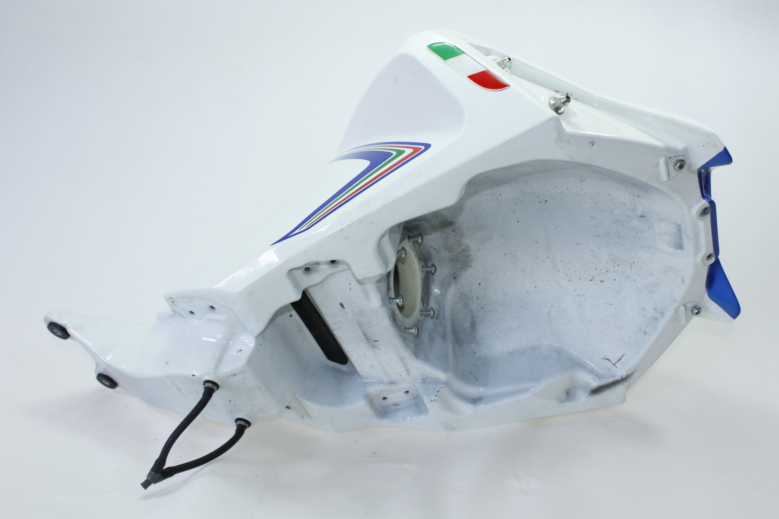 SERBATOIO MV AGUSTA BRUTALE 800 2012 - 2014 8000B8335 FUEL TANK LEGGERMENTE GRAFFIATO