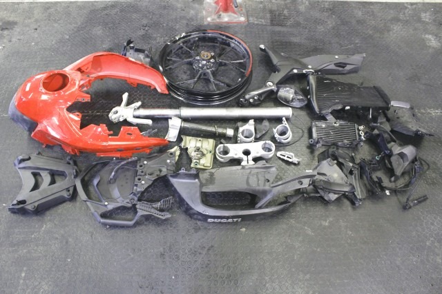 DUCATI MULTISTRADA 950 S SET PARTI DANNEGGIATE INCIDENTATATE 19 - 20 CRASHED PARTS