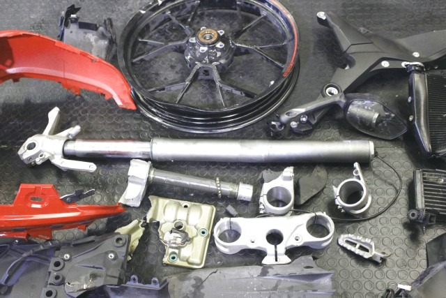 DUCATI MULTISTRADA 950 S SET PARTI DANNEGGIATE INCIDENTATATE 19 - 20 CRASHED PARTS