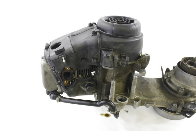 PIAGGIO VESPA ET4 150 M181M MOTORE KM 15.289 99 - 04 ENGINE