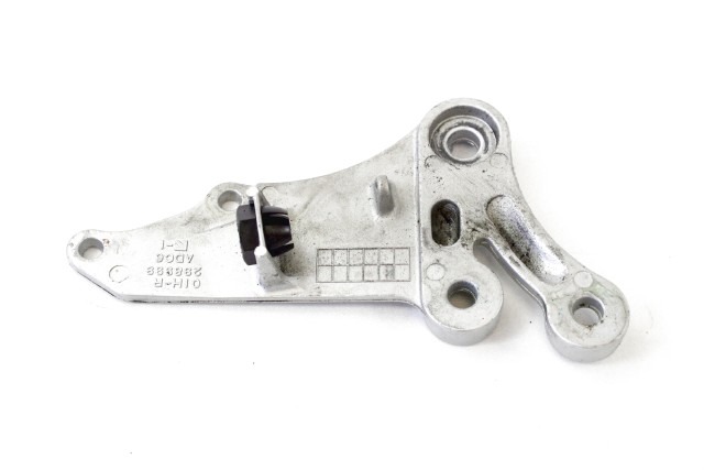 SUZUKI GSX R 600 4351101H01 STAFFA PEDANA ANTERIORE DESTRA 06 - 07 FRONT RIGHT FOOTREST HOLDER 4351101H00