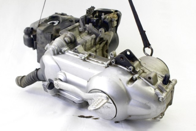 PIAGGIO VESPA LX 125 M444M MOTORE KM 9700 05 - 12 ENGINE