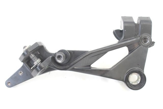 KTM RC 390 94503038000C1 STAFFA PEDANA ANTERIORE SINISTRA 22 - 24 FRONT LEFT FOOTREST HOLDER JY113035