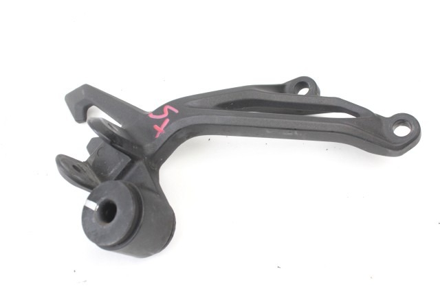 KAWASAKI Z 900 35063145218R STAFFA PEDANA POSTERIORE SINISTRA ZR900B 17 - 20 REAR LEFT FOOTREST HOLDER 35063136218R