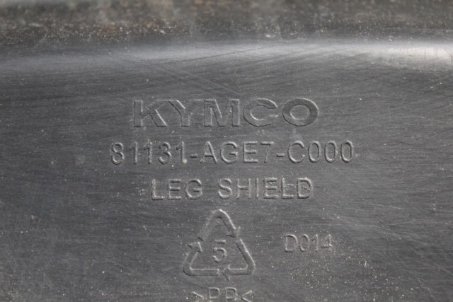 KYMCO X-TOWN 125 81131AGE7C000 RETROSCUDO PARAGAMBE CT125 20 - 24 LEG SHIELD