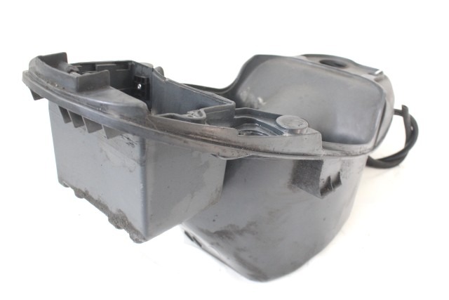 PIAGGIO LIBERTY 50 2T 622597 VASCA SOTTOSELLA PORTACASCO 04 - 15 HELMET COMPARTMENT 574481 575782 623347 