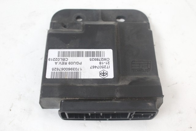 PIAGGIO ZIP 50 4T CM278925 5735125 KIT CHUIAVE ECU ACCENSIONE 18 - 20 KEY LOCK ECU KIT CM278919