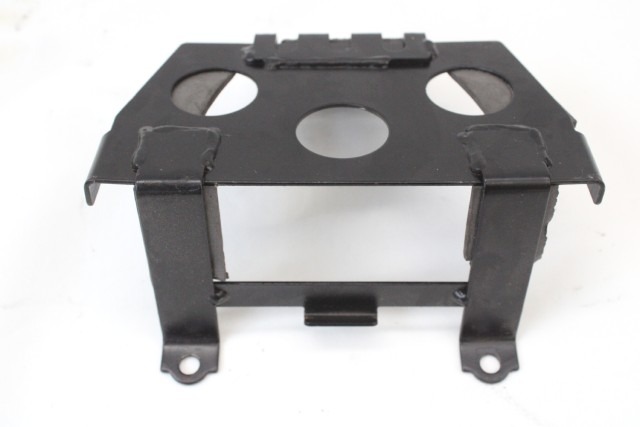 BENELLI BN 125 58750L290000 SUPPORTO BATTERIA 21 - 24 BATTERY BRACKET