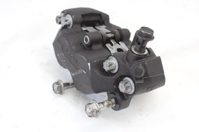 KAWASAKI Z 900 430800131DJ PINZA FRENO ANTERIORE DESTRA ZR900F 2022 FRONT RIGHT BRAKE CALIPER PICCOLI SEGNI DI USURA