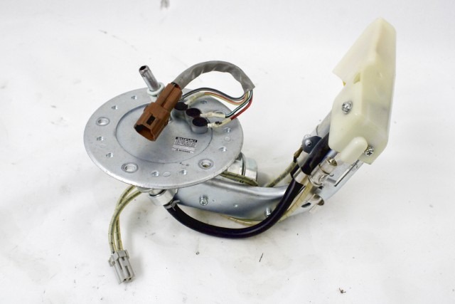 SUZUKI INTRUDER VL 800 1510041F30 POMPA BENZINA 09 - 17 FUEL PUMP