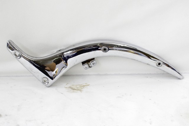 SUZUKI INTRUDER VL 800 4162041F00 SUPPORTO PARAFANGO MANIGLIA SINISTRA 09 - 17 REAR FENDER LEFT BRACKET