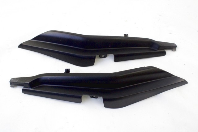 TRIUMPH TRIDENT 660 T2312343 T2312344 COVER POSTERIORI 21 - 24 LOWER REAR COVERS