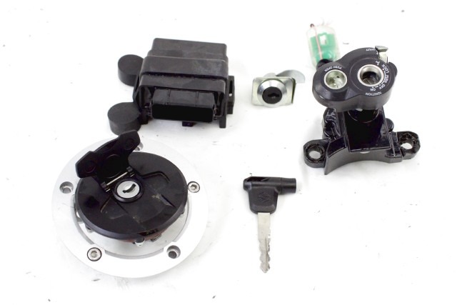 SUZUKI GSX S 125 3292023K82 3710123840 KIT CHIAVE ECU ACCENSIONE WDL0 22 - 24 ECU LOCKS KEY KIT