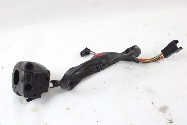 SUZUKI BURGMAN UH 200 3720003H00 DEVIOLUCI COMMUTATORE DESTRA 06 - 12 RIGHT HANDLEBAR SWITCH