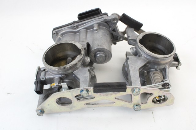 KTM 1290 SUPER DUKE R 61341001000 CORPO FARFALLATO 17 - 18 THROTTLE BODY