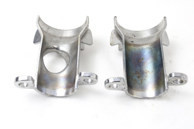 ROYAL ENFIELD SUPER METEOR 650 RLX00630 ATTACCO COLLETTORE DI SCARICO DESTRA 23 - 25 RIGHT HEADER CASTING